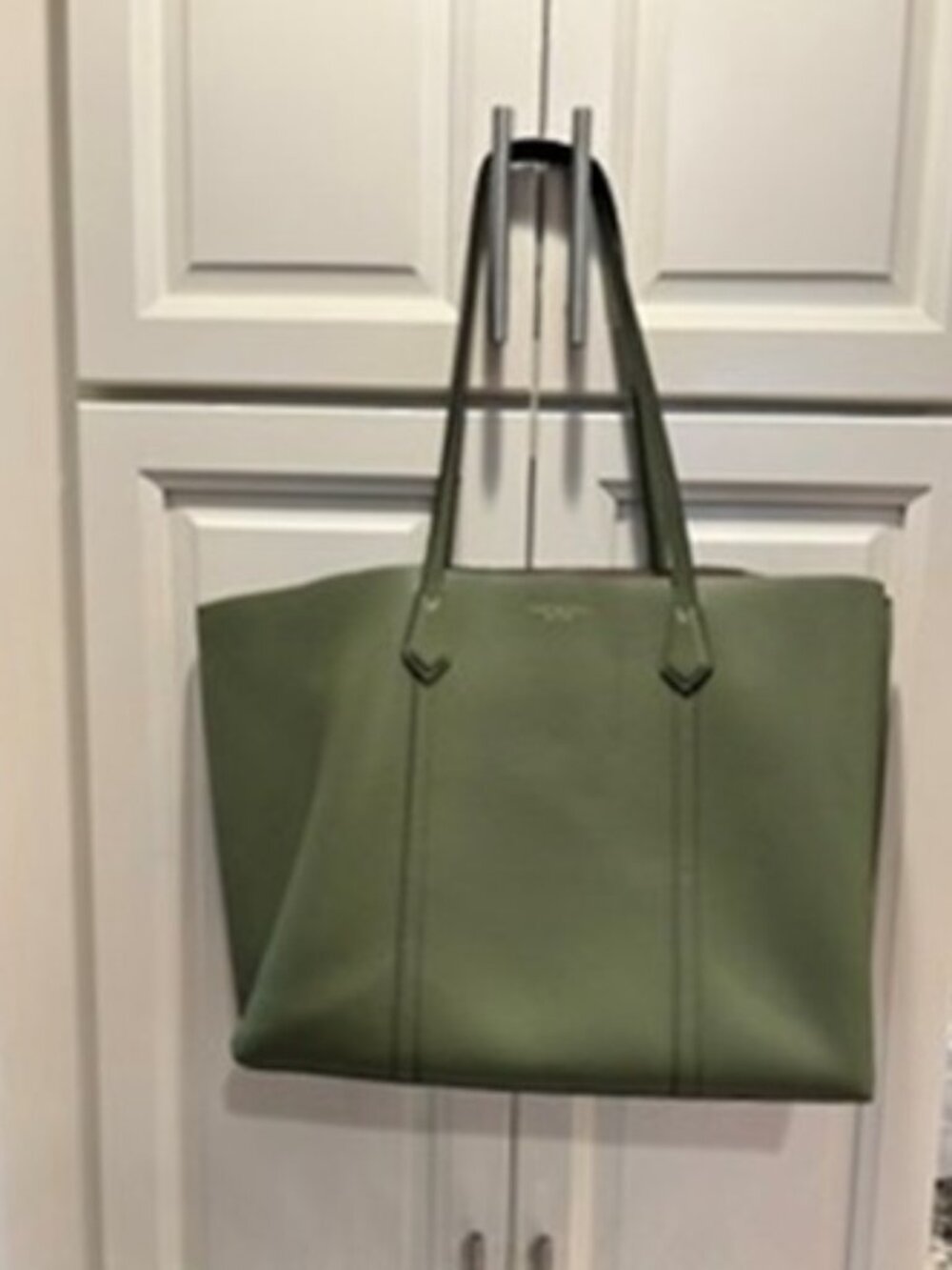 Large Olive Green Leather Tote – Excellent Condition